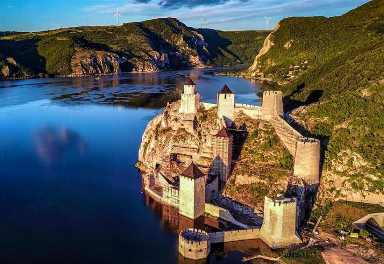 Apartman Studio Milojkovic Golubac Exteriér fotografie
